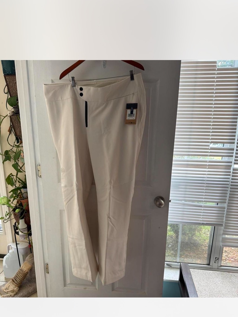 The North Face Off-White Straight-Leg Pull-On Pants with Button Detail